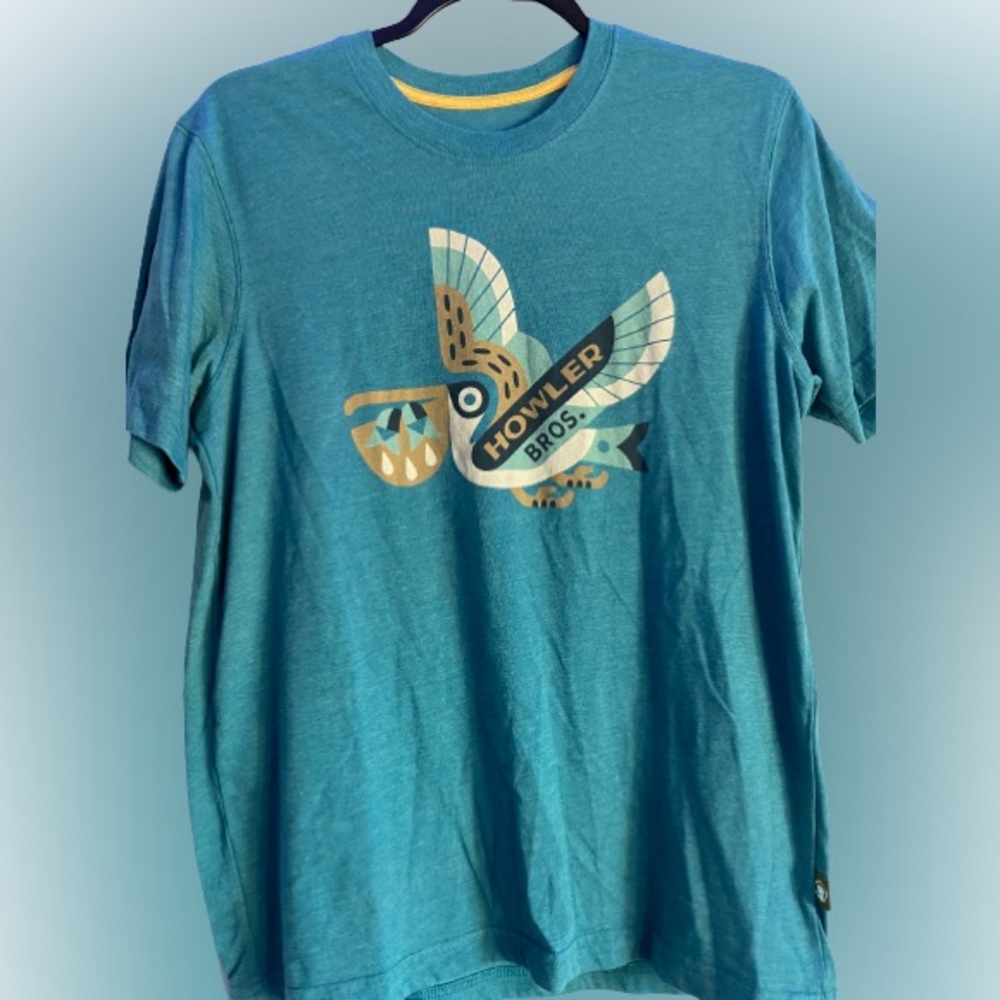 Howler Bros Men’s S Cyan Pelican Graphic Tee